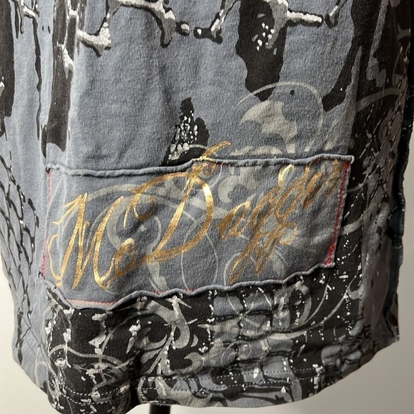 McDagger Men’s All Over Snake Design T-shirt Distressed Detail size Medium - Picture 8 of 9